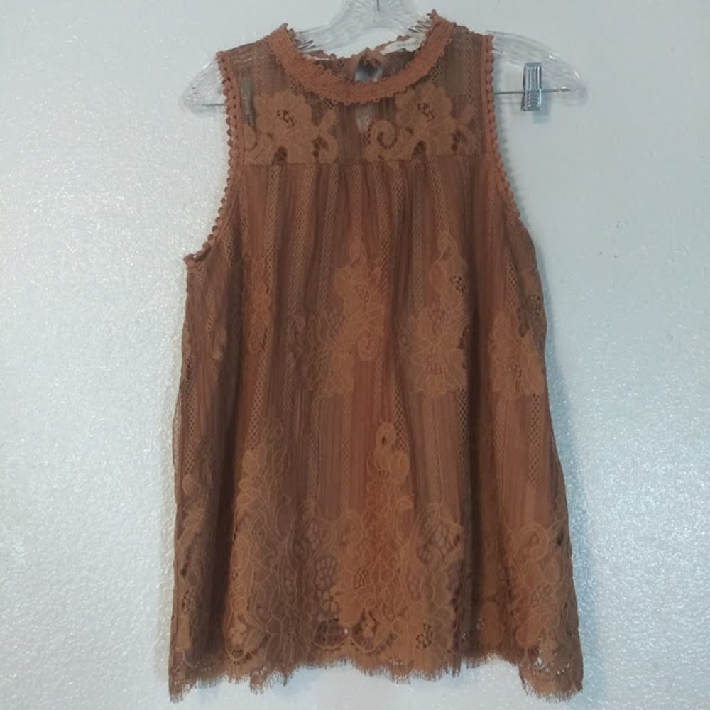 Taylor & Sage women's size M brown floral top